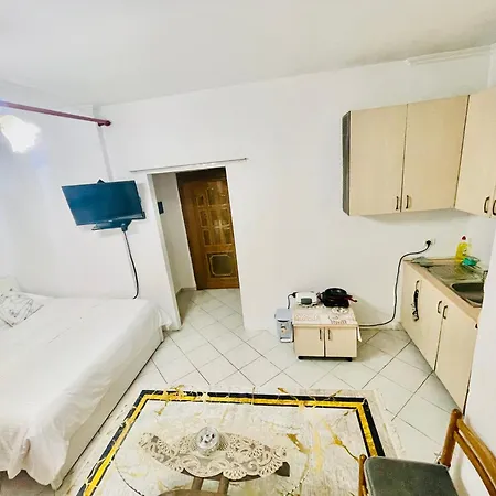 Homestay , Center *